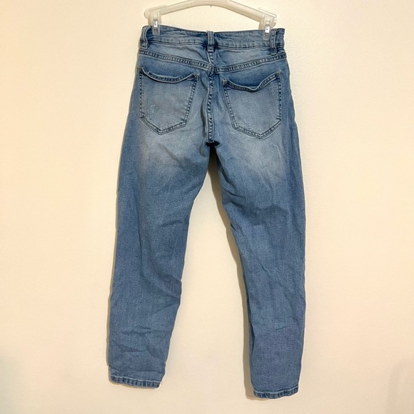 Women’s Slim Boyfriend Denim Jeans - Picture 3 of 6